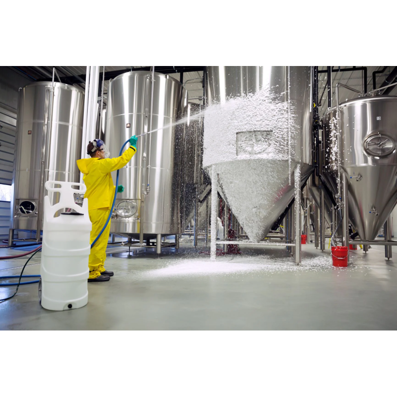 Mobilā putu uzklāšanas iekārta 30 galoni ( 113,6 L) VITON FI-30N-FOAM Pārnēsājama iepriekš sajaukta šķīduma. Contains Chlorine